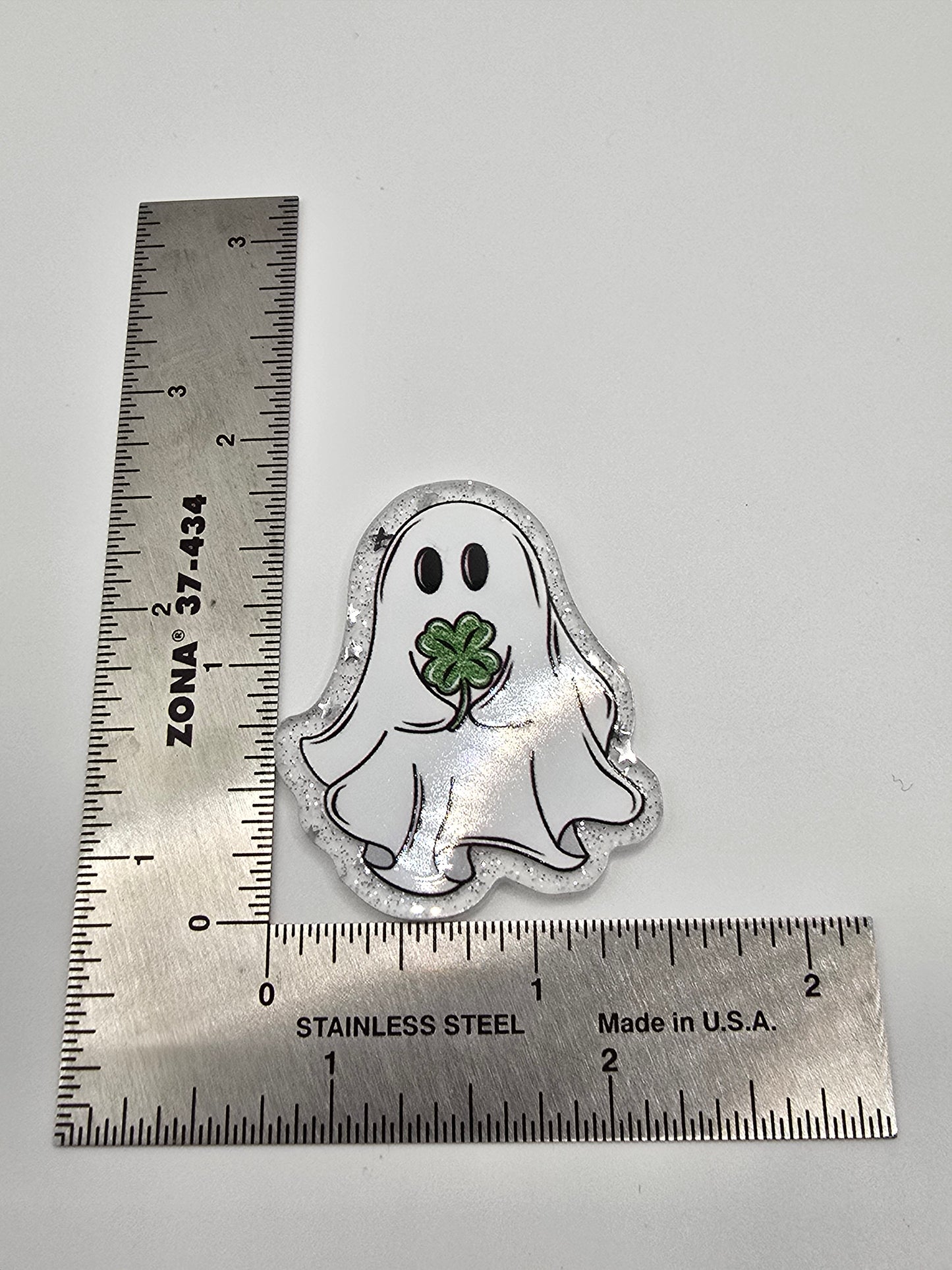🍀 Acrylic Glitter Flatbacks- St. Patrick's Day Shamrock Ghosty 🍀