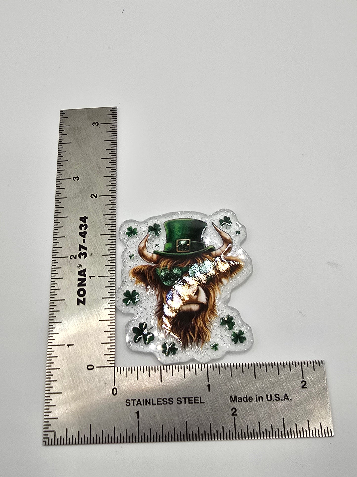 🍀 Acrylic Glitter Flatbacks- St. Patrick's Day Cow 🍀