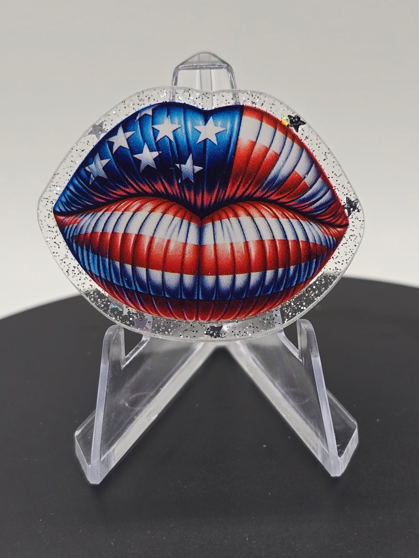 Acrylic Glitter Flatback -American Lips