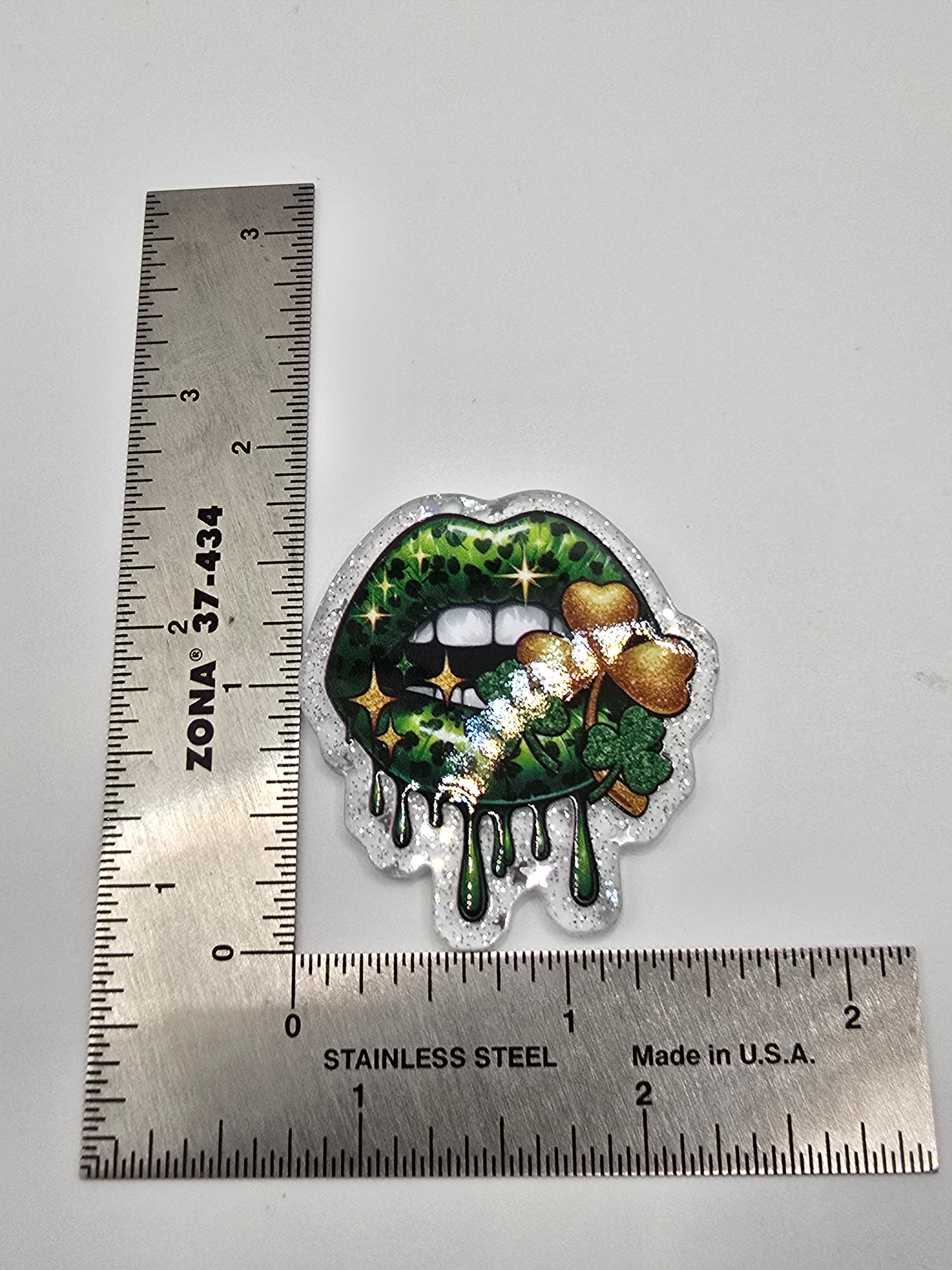 🍀 Acrylic Glitter Flatbacks- St. Patrick's Day Lip Drip 🍀