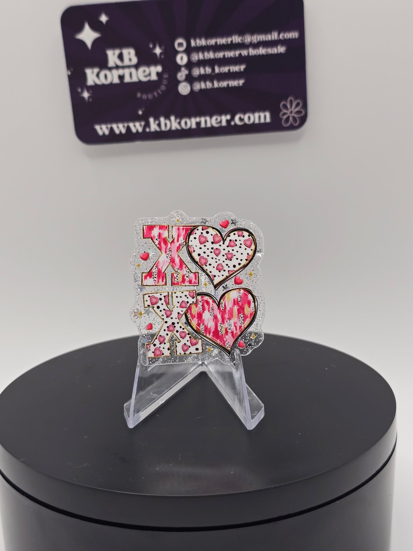 Acrylic Glitter Flatbacks- Valentine’s XOXO Brushstrokes