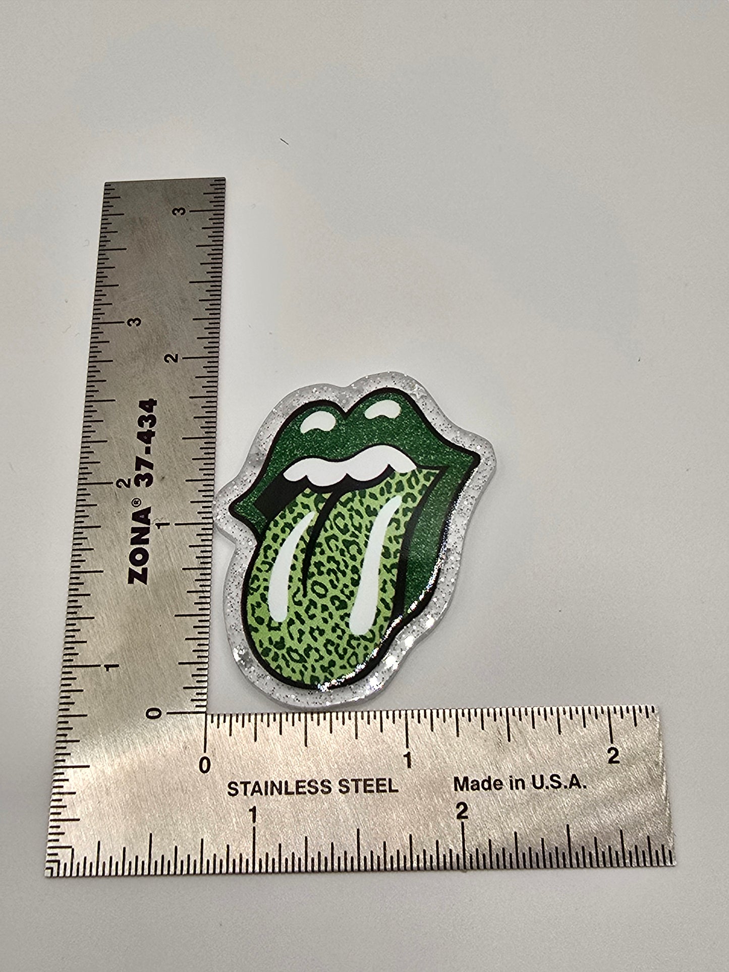 🍀 Acrylic Glitter Flatbacks- St. Patrick's Tongue 🍀
